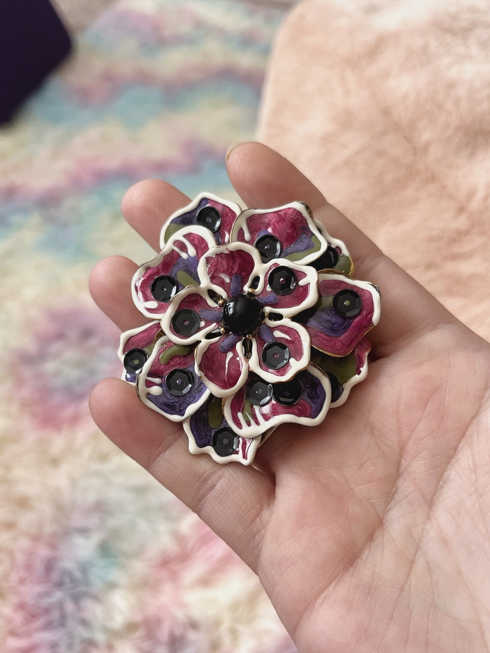Vintage Chicos flower pendant